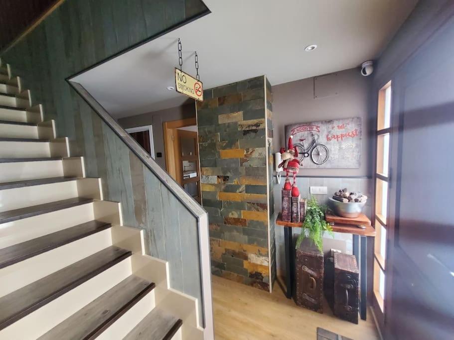 ブリオネス Chalet Entero En La Riojaヴィラ エクステリア 写真